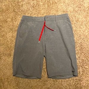 5 ⭐️ O’Neill Hybrid Shorts
